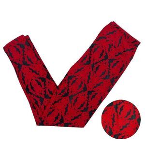 NEW TC LuLaRoe Skulls Leggings Black Red‎ Comfy Baroque Damask Stretch Comfort